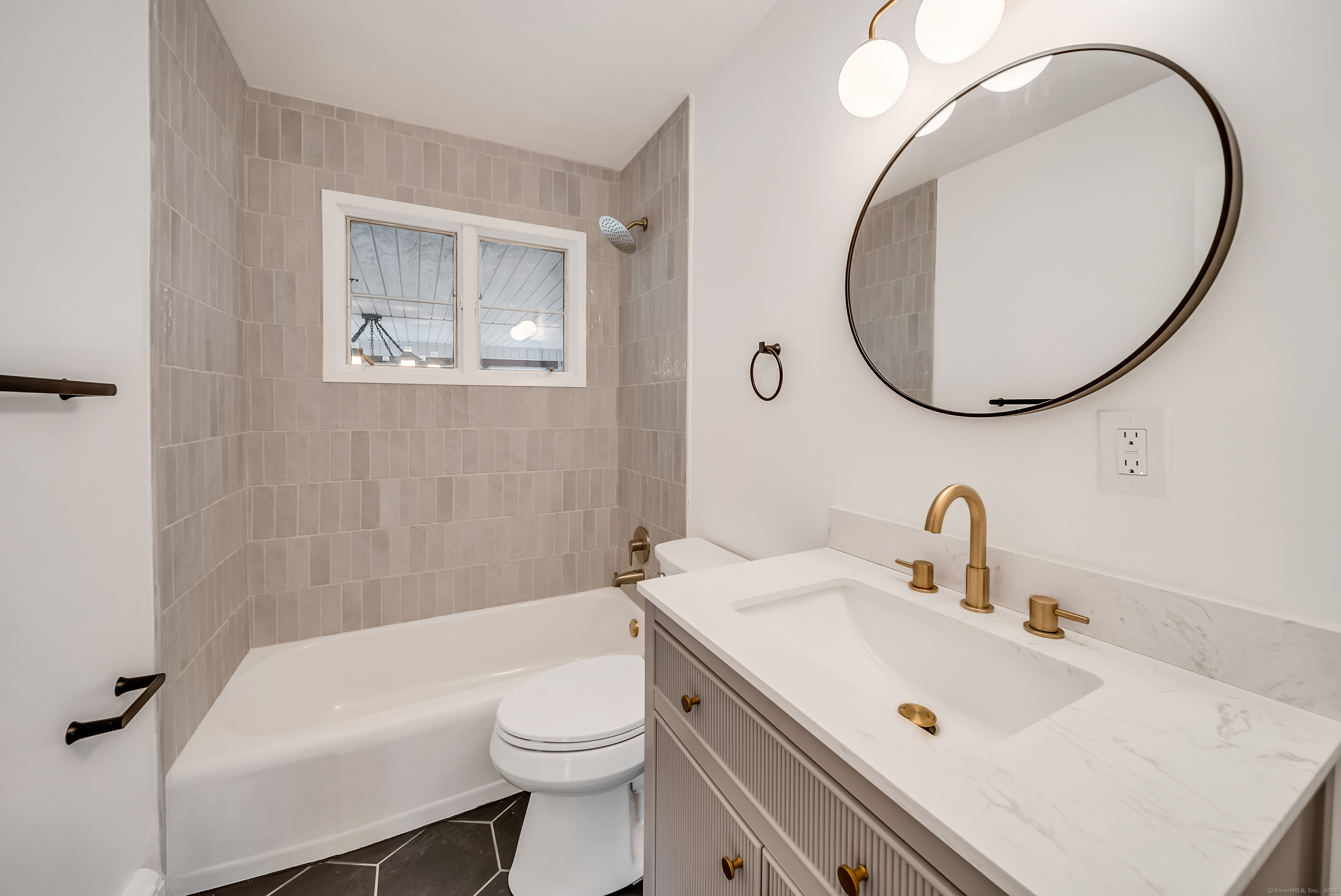 636 Thompson Road, Thompson, Connecticut image 17