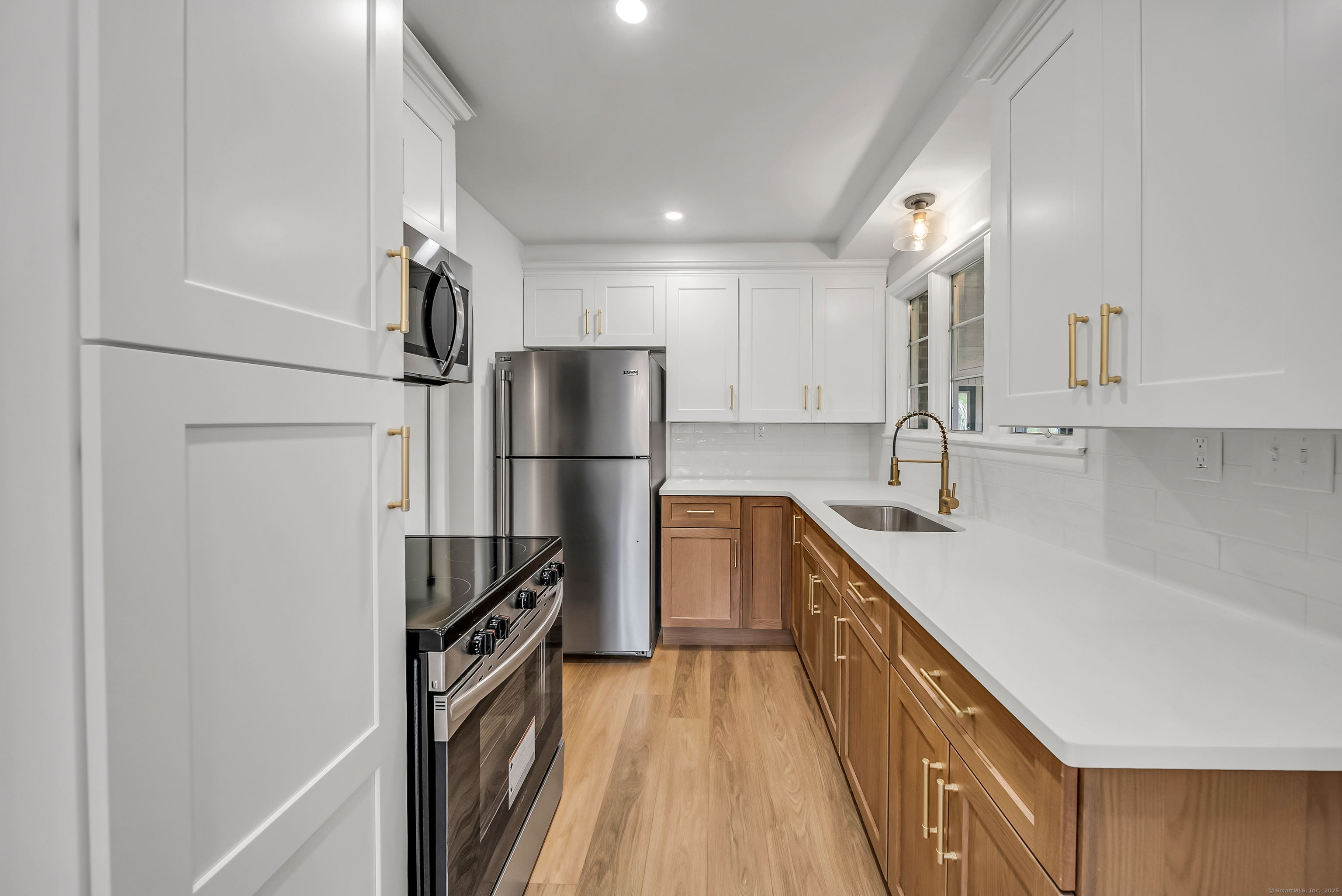 636 Thompson Road, Thompson, Connecticut image 8