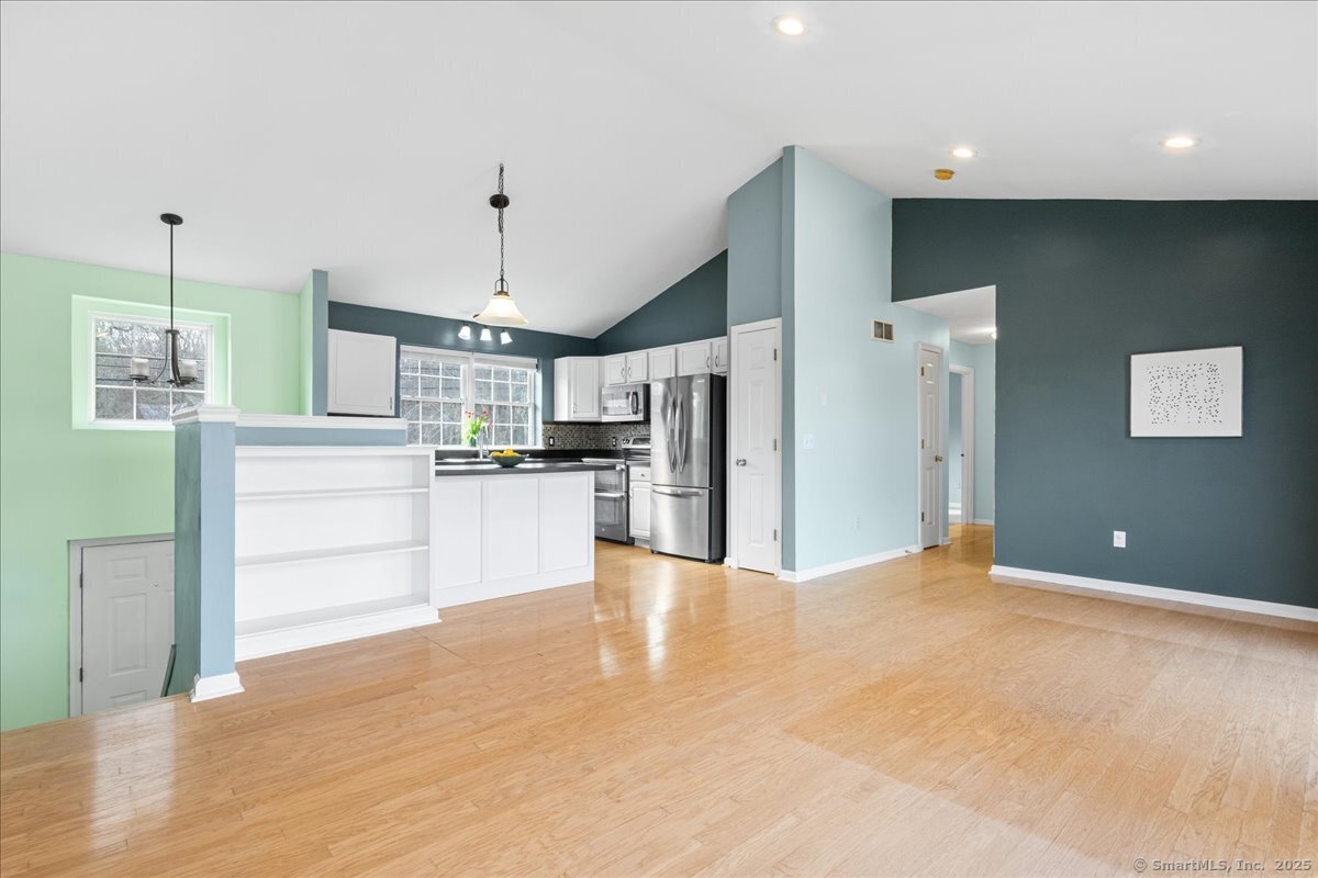 164 Noank Ledyard Road, Groton, Connecticut image 5