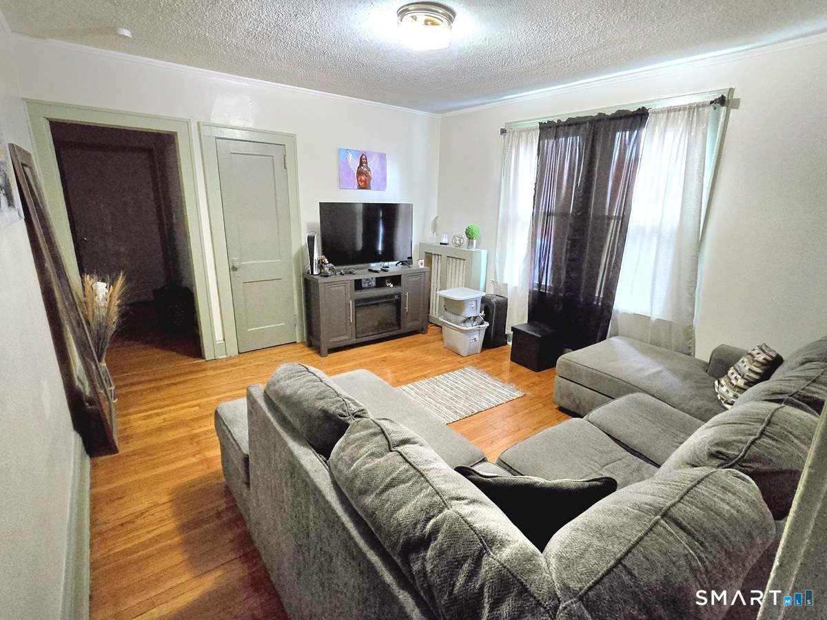 210 Hillside Avenue