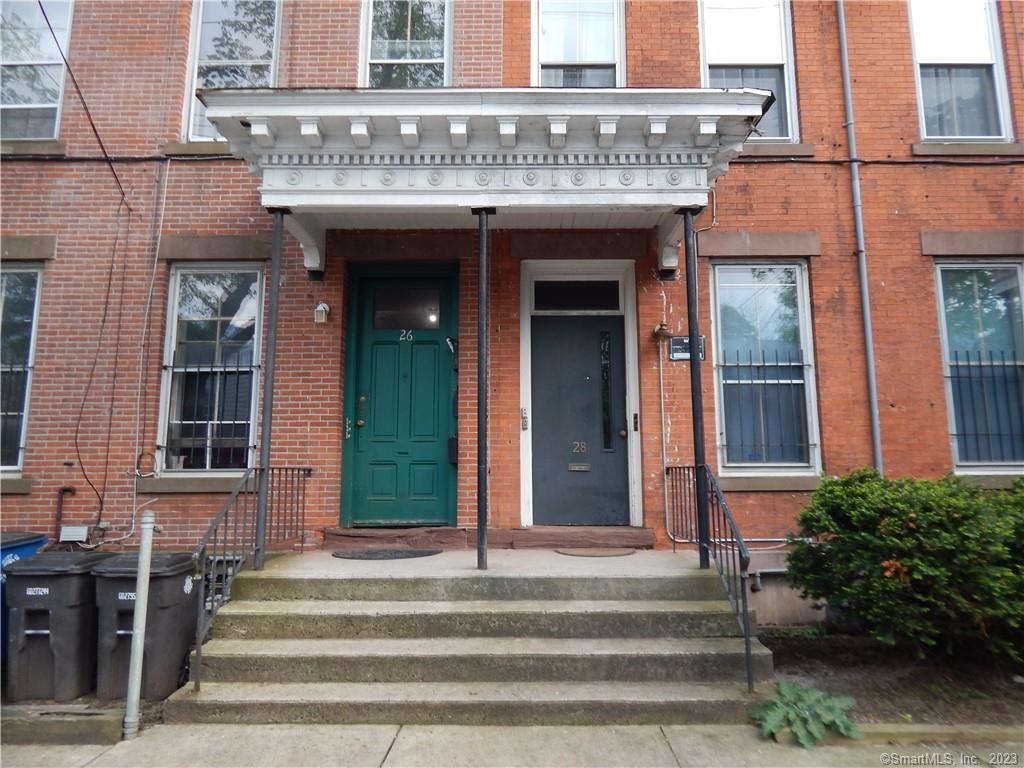 Rental Property at Lyon Street 1, New Haven, Connecticut - Bedrooms: 1 
Bathrooms: 1 
Rooms: 3  - $1,375 MO.
