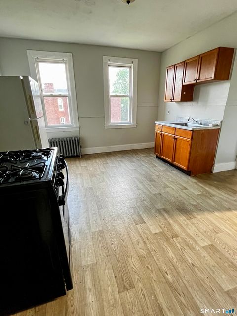 Tiny photo for 143 Putnam Street #3S, Hartford, CT 06106 (MLS # 24145281)