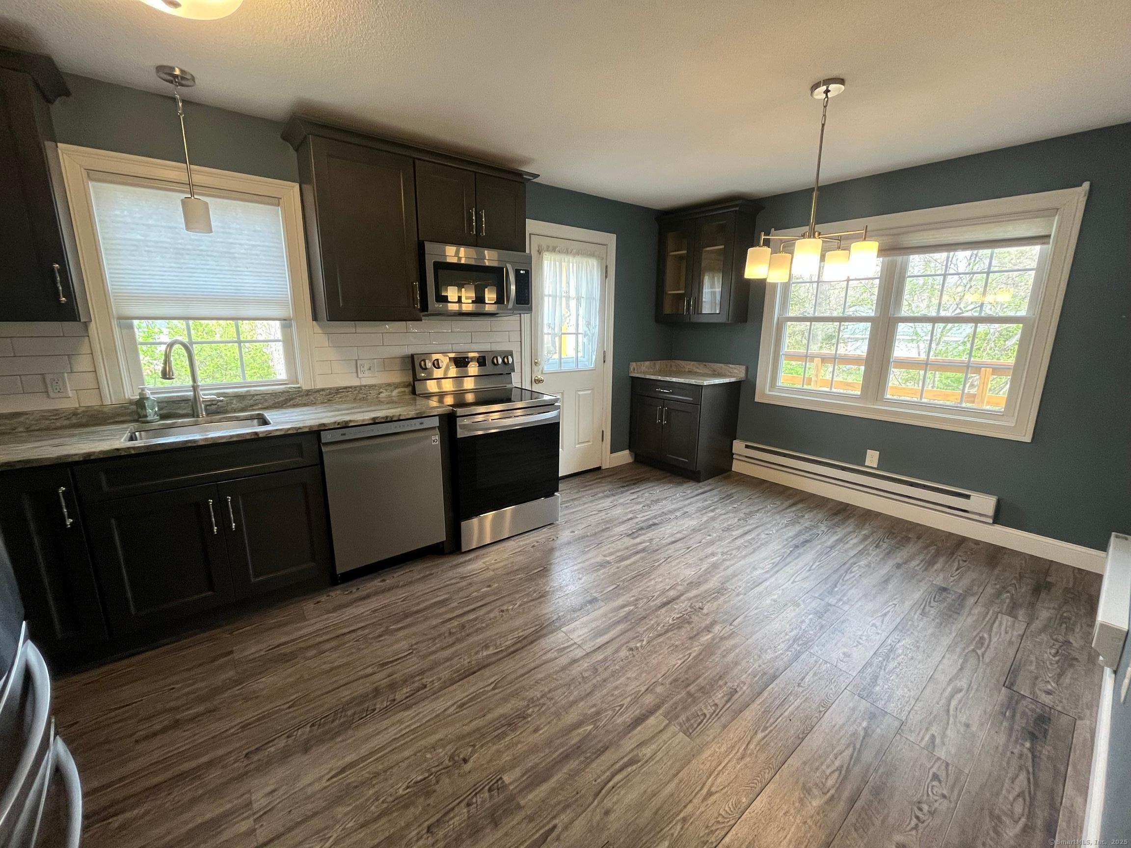 16 Palma Circle, Waterbury, Connecticut image 6