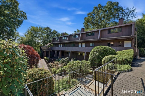 Condo For Sale - 135 Knapps Highway #135<br/> Fairfield, CT 06825