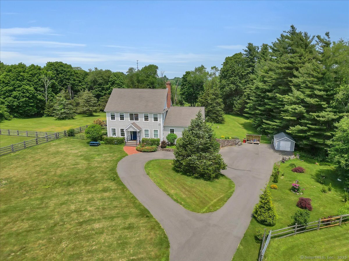 100 Round Hill Road