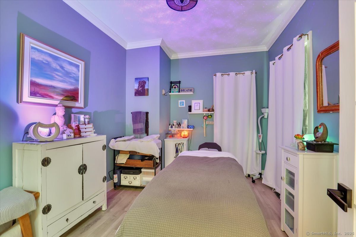 100 Round Hill Road, Middletown, Connecticut image 25