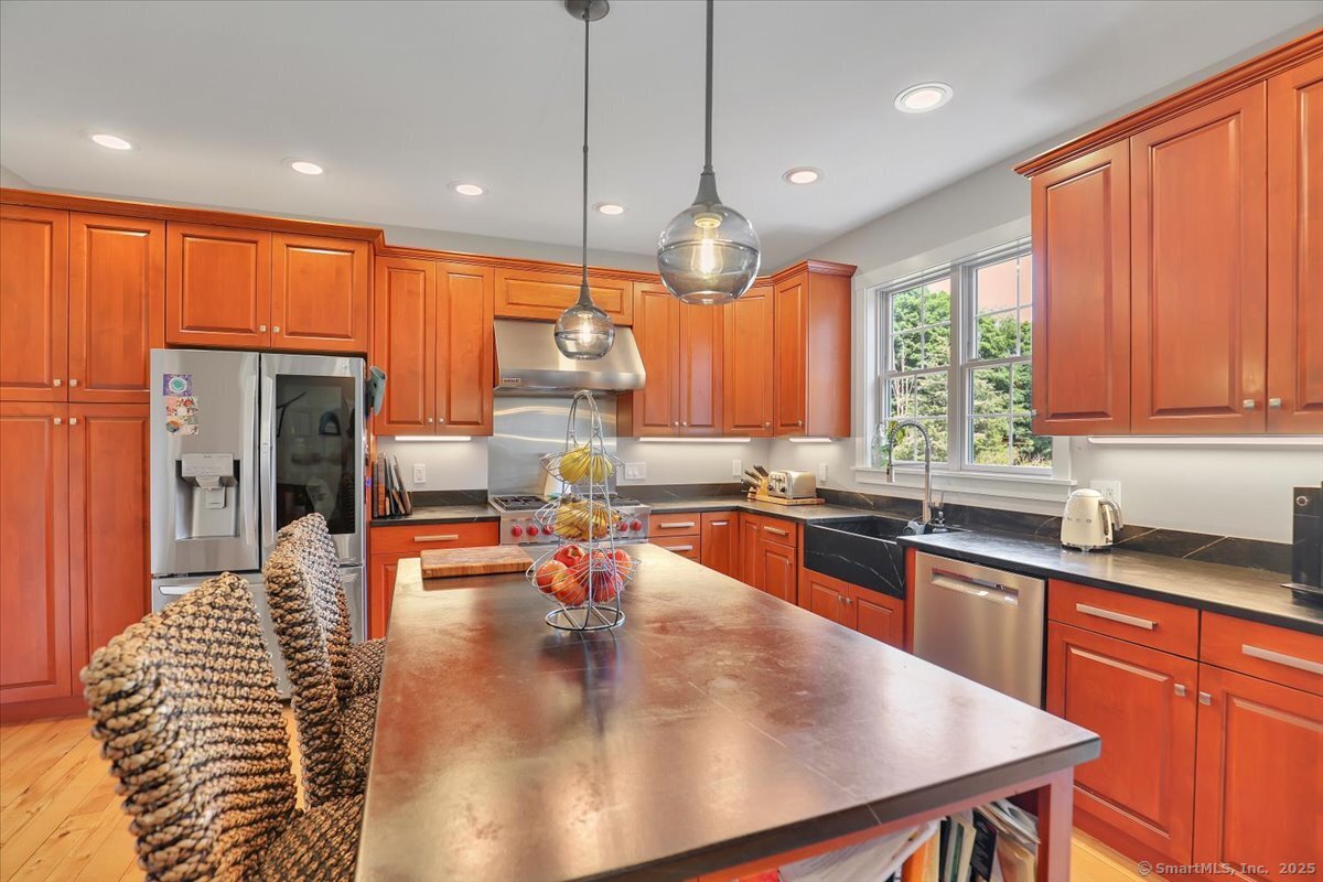 100 Round Hill Road, Middletown, Connecticut image 11