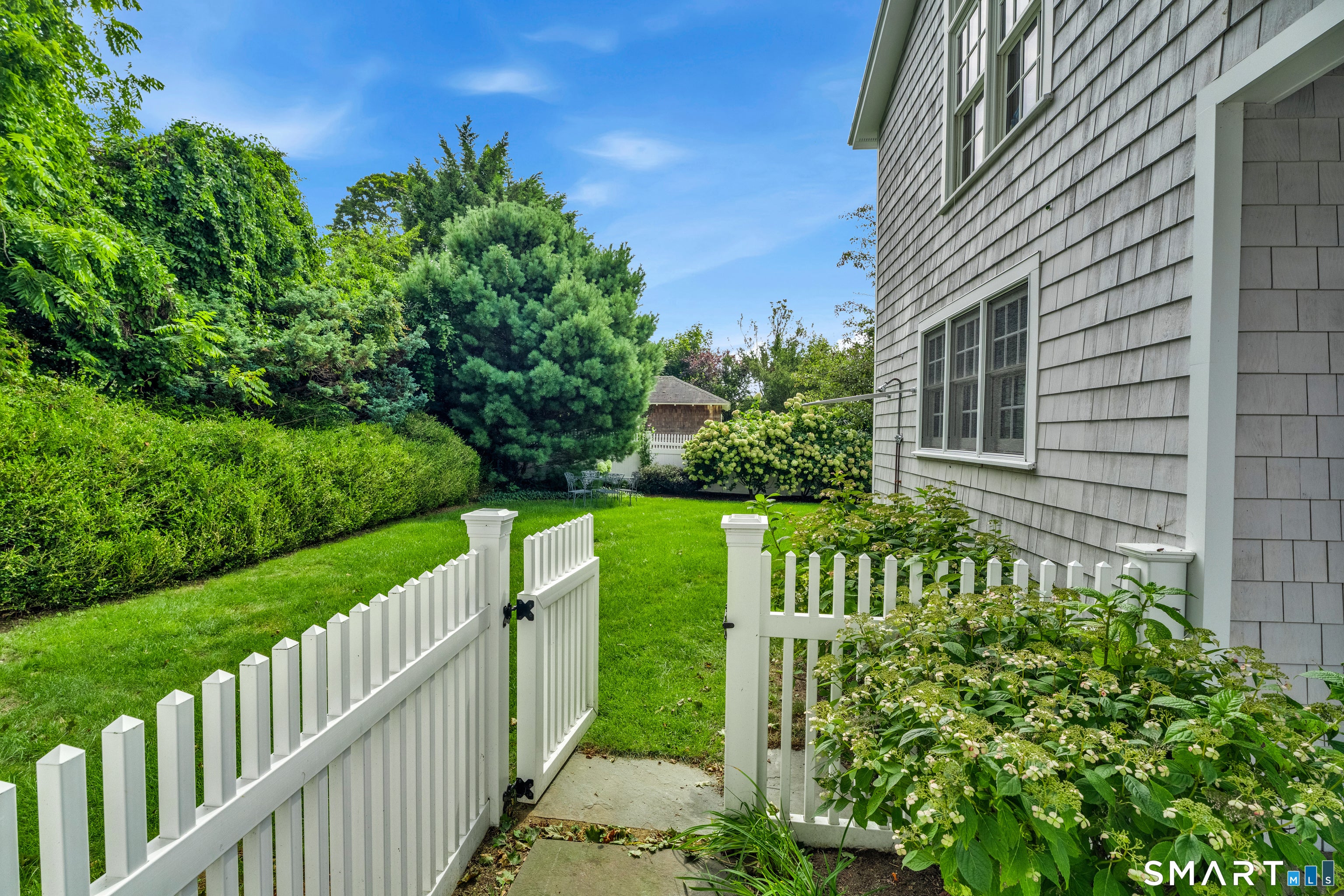 31 Neptune Avenue
