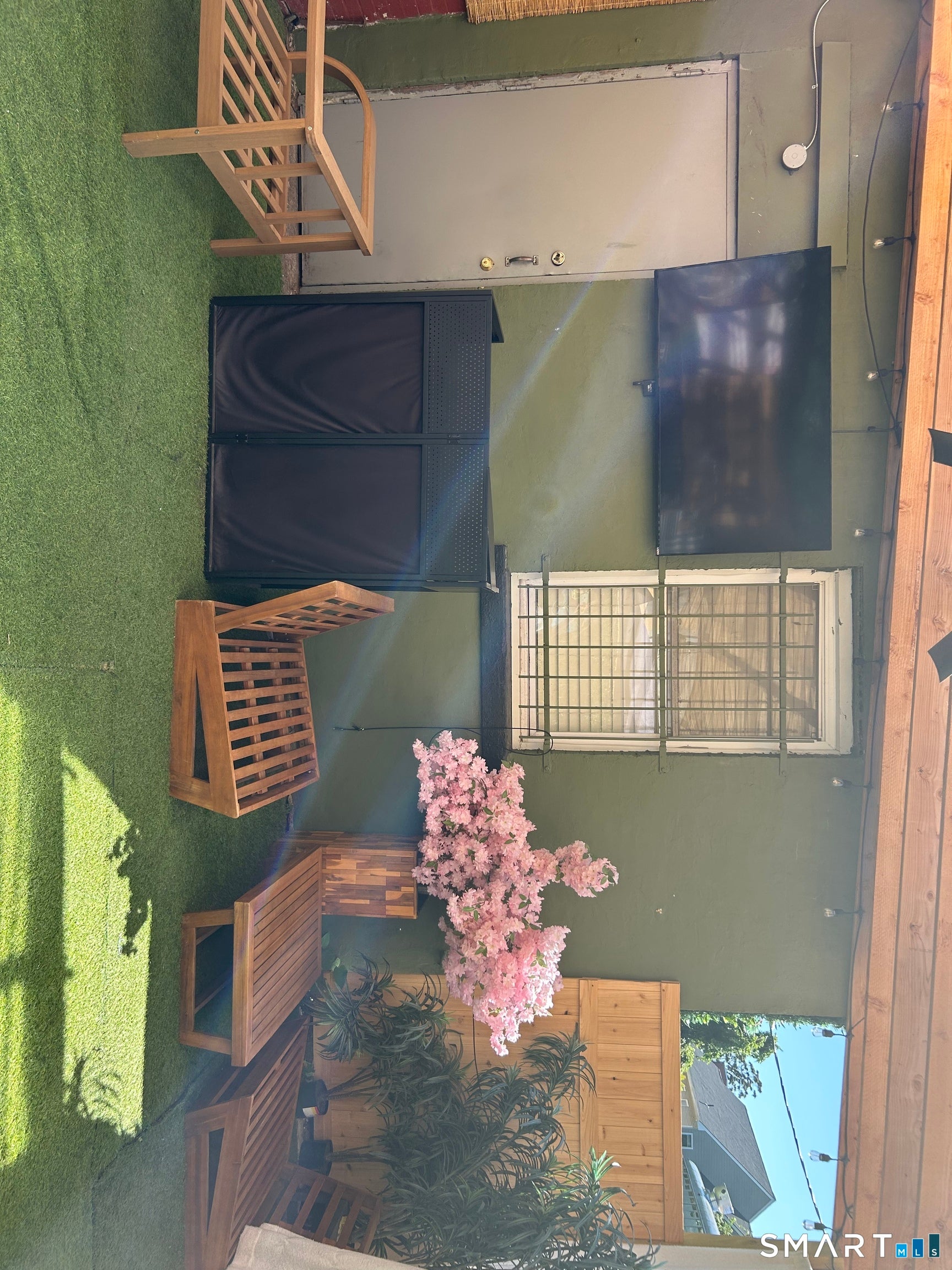 2276 Main Street