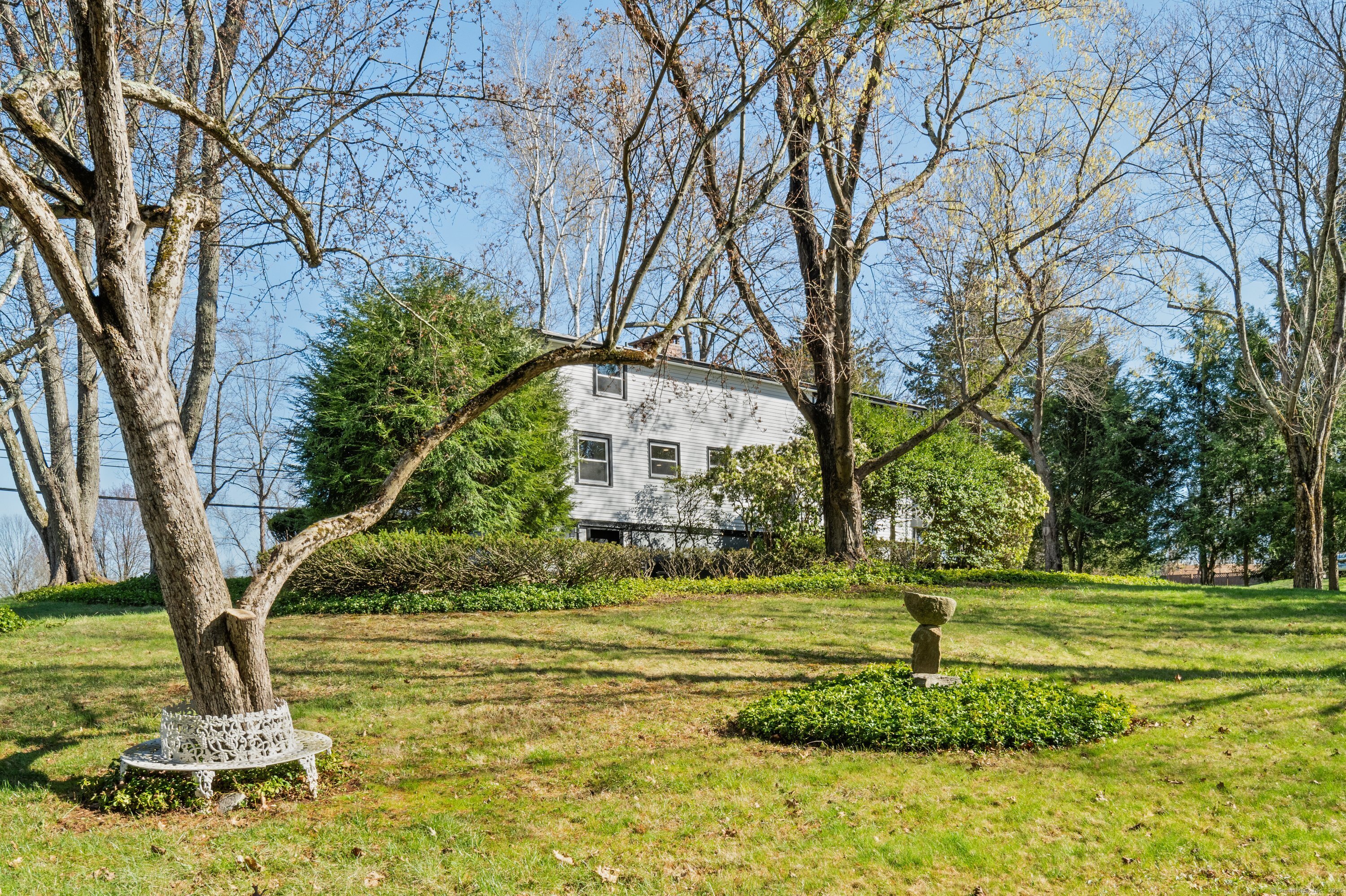 689 S Meriden Road, Cheshire, Connecticut image 8