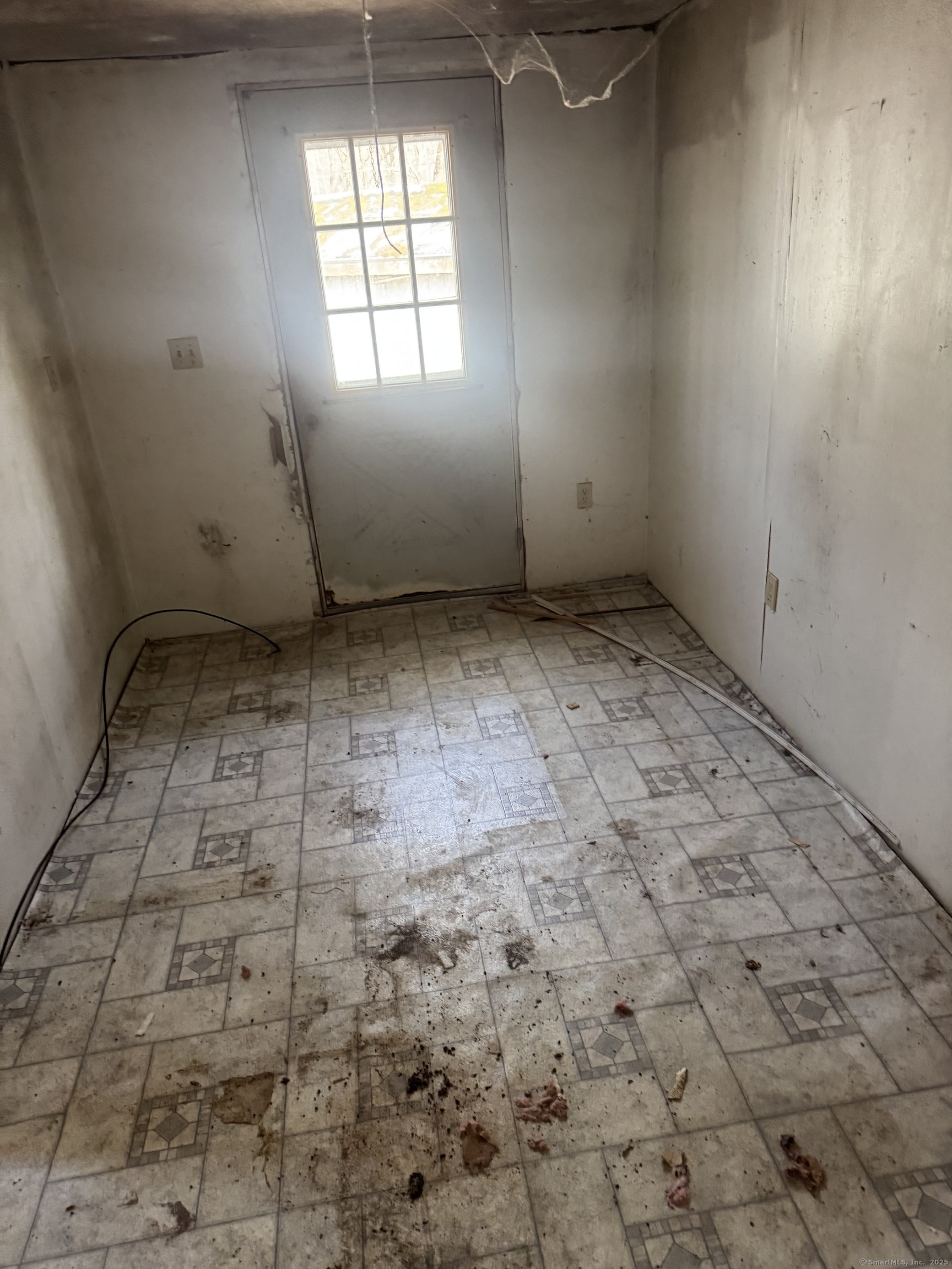 14 Blaine Avenue, Clinton, Connecticut image 13