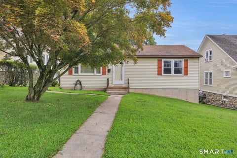 Photo of 84 Fairlawn Avenue, Waterbury, CT 06705 (MLS # 24192492)
