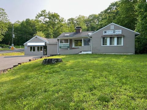 2016 Straits Turnpike A Middlebury CT 06762