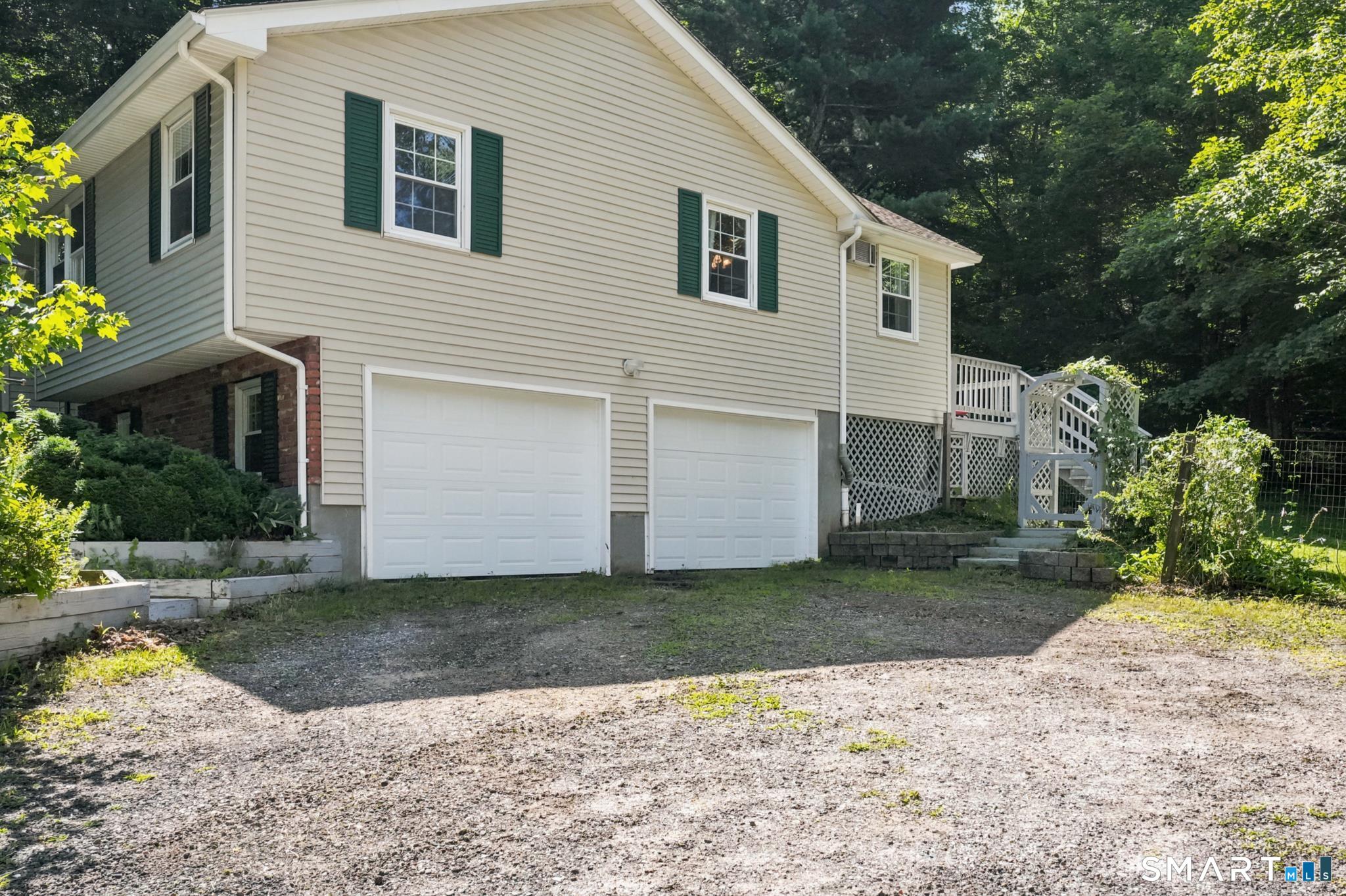 329 Buckley Highway