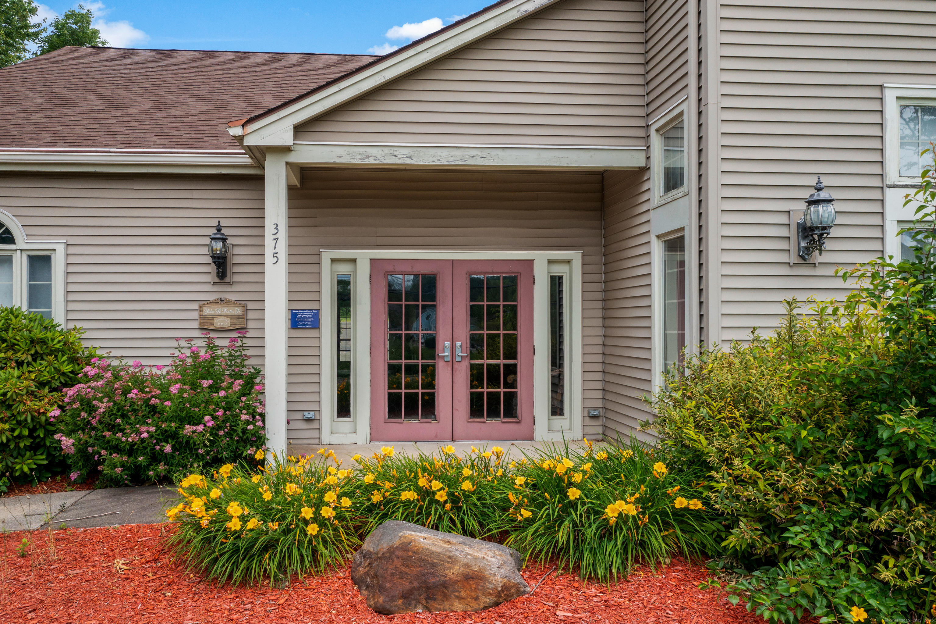 Tolland, Connecticut 06084, United States, ,1 BathroomBathrooms,Commercial,Active,161893