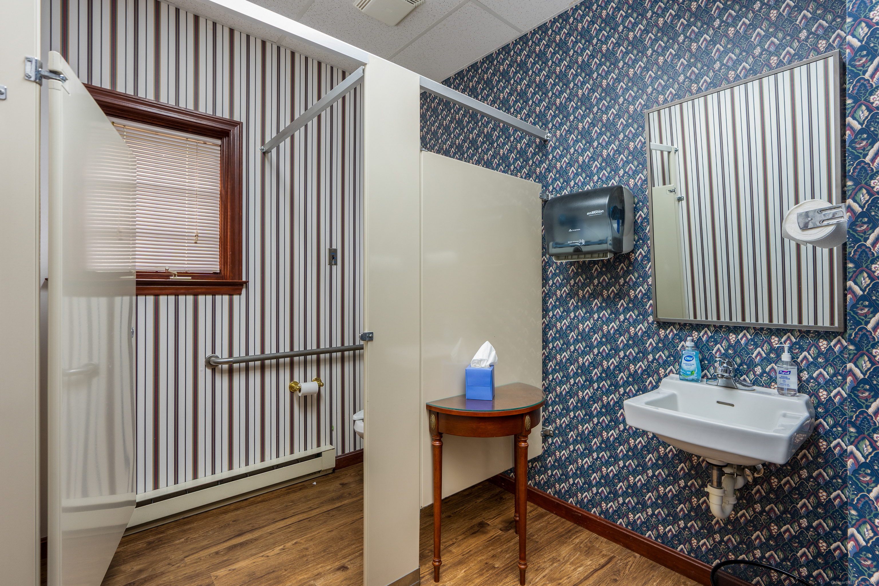 Tolland, Connecticut 06084, United States, ,1 BathroomBathrooms,Commercial,Active,161893