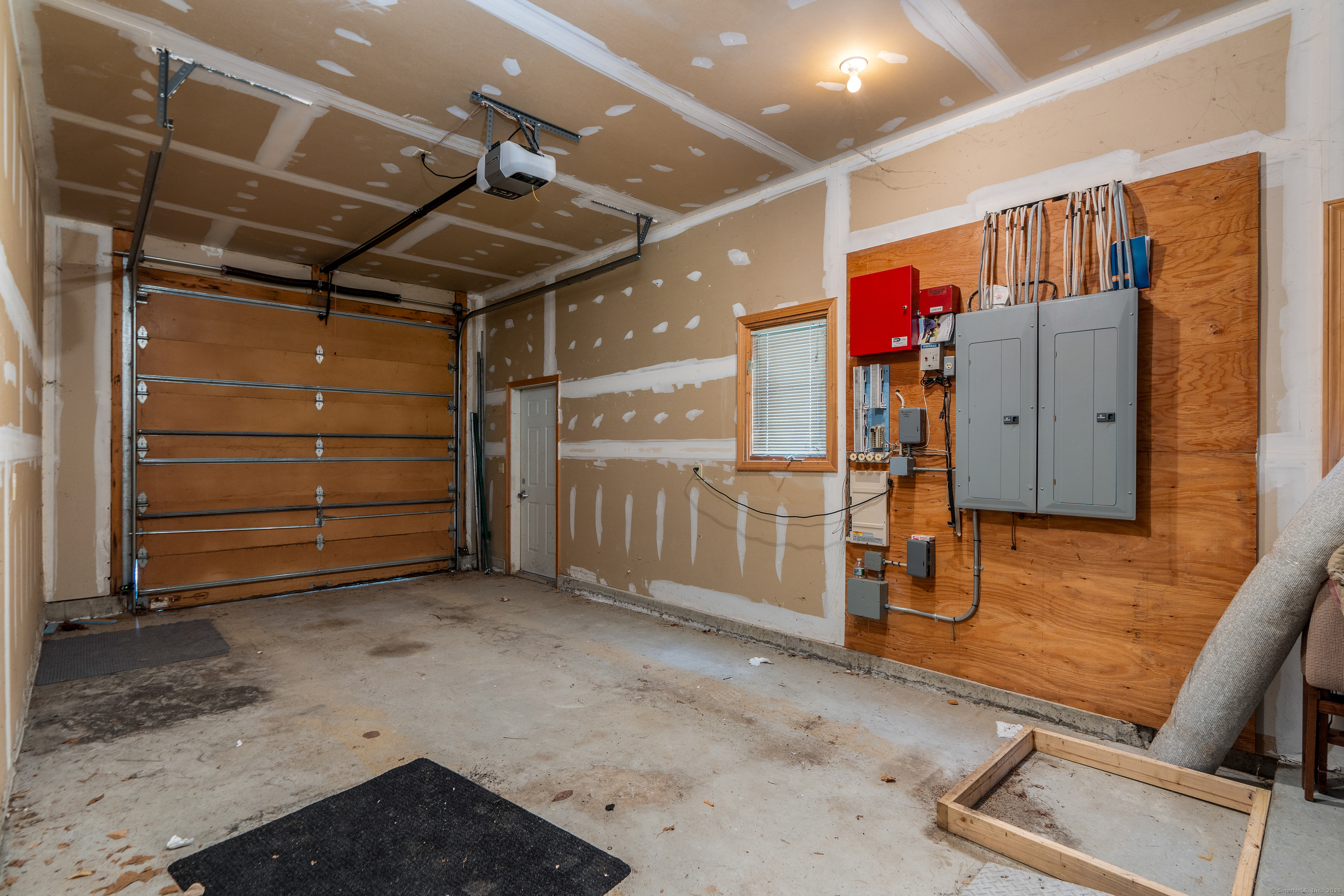 Tolland, Connecticut 06084, United States, ,1 BathroomBathrooms,Commercial,Active,161893