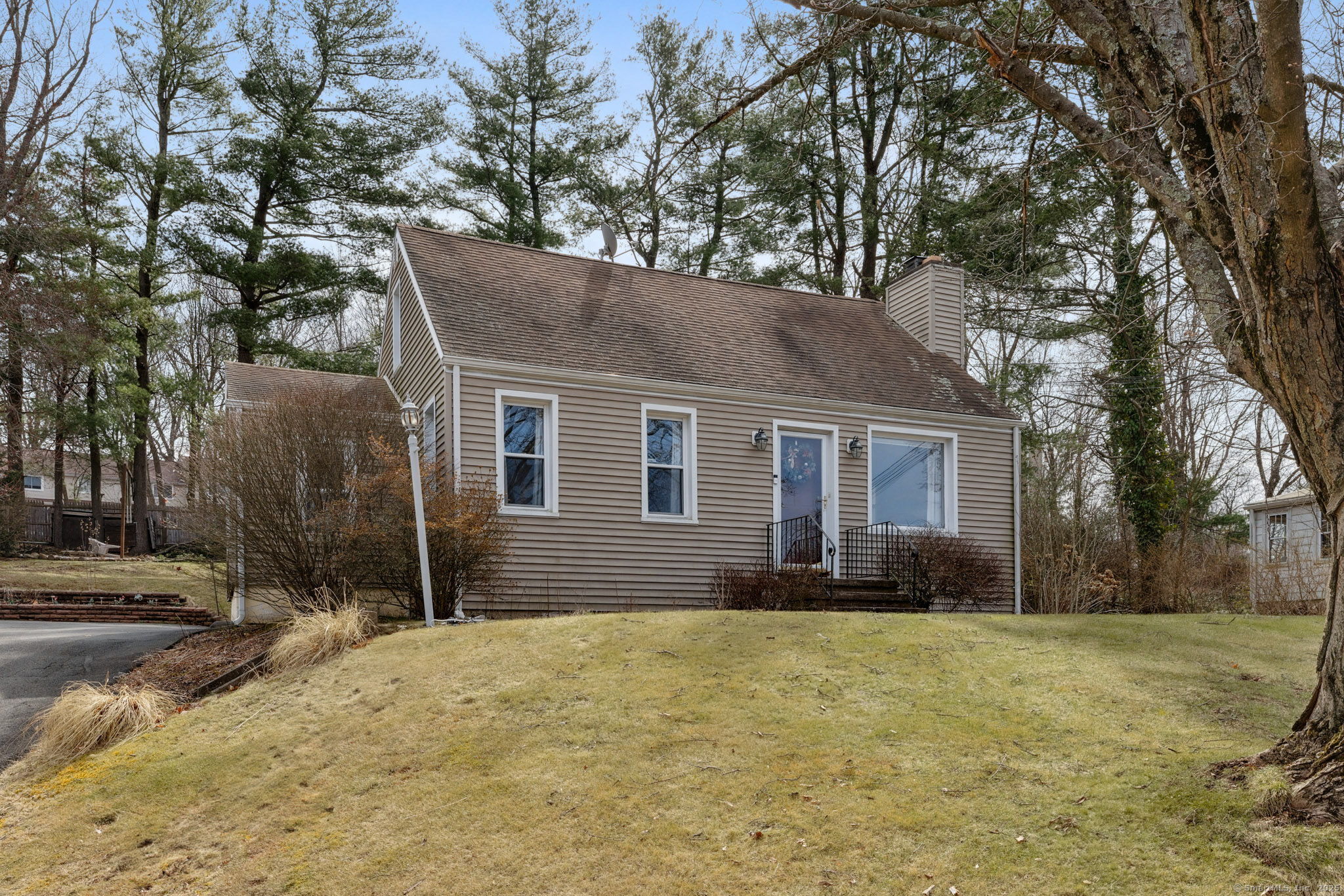 77 Bee Street, Meriden, Connecticut image 1