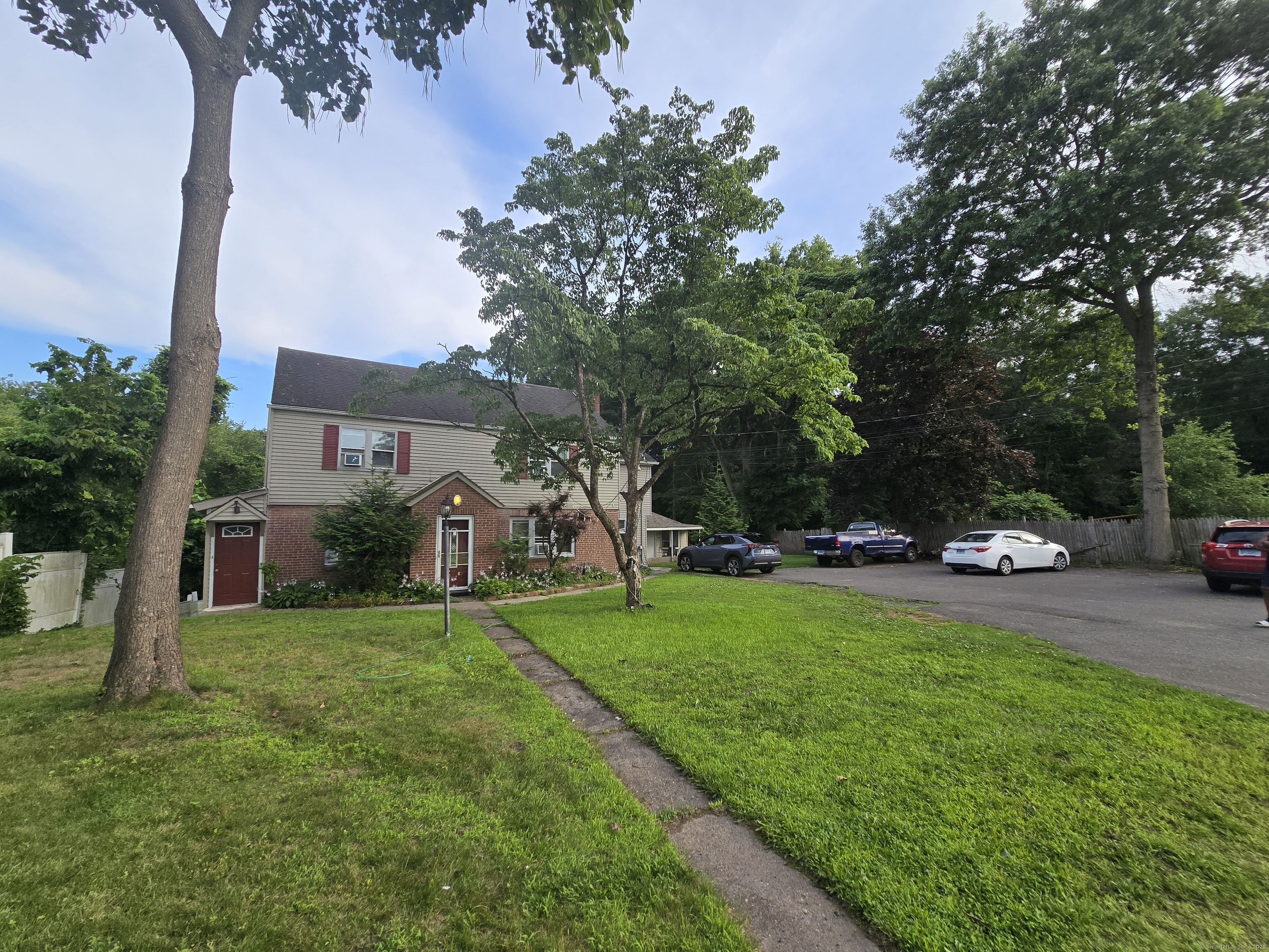 85R Olmsted Street