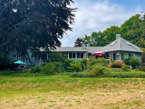 A home in New London