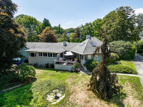 A home in New London