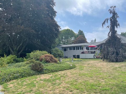 A home in New London