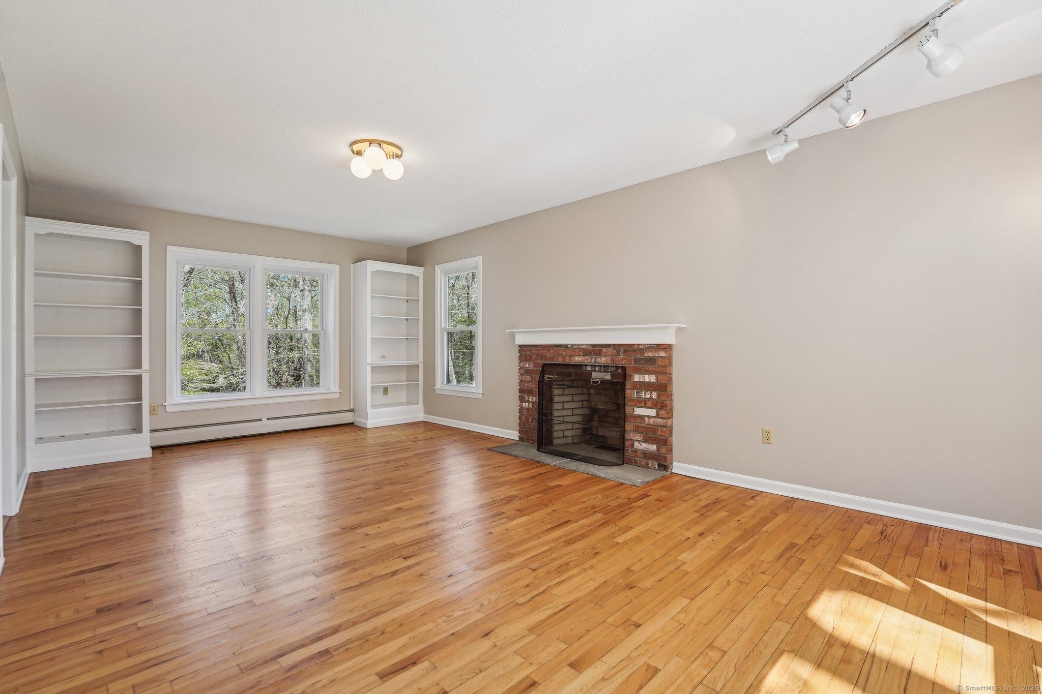 504 Northwood Drive, Guilford, Connecticut image 5