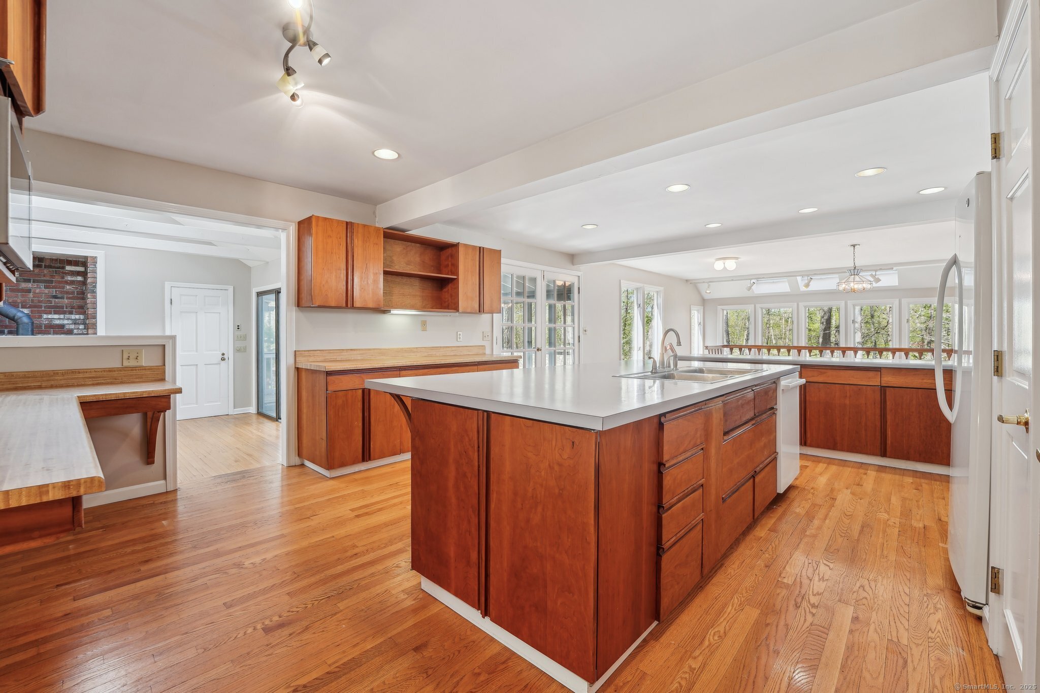 504 Northwood Drive, Guilford, Connecticut image 17