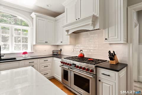 Tiny photo for 9 Kew Gardens, Farmington, CT 06032 (MLS # 24181177)