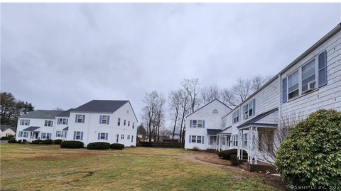 95 Middle Turnpike #APT B4, Manchester, Connecticut image 2