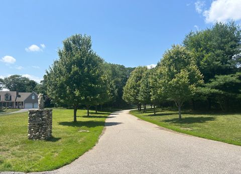 82C Pires Drive Montville CT 06370