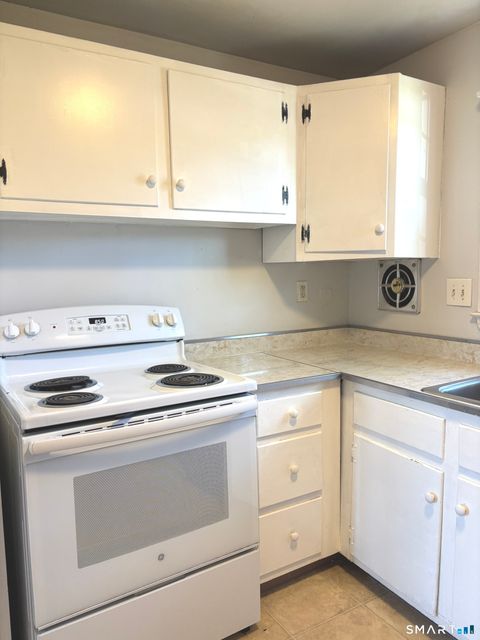 Tiny photo for 2 Brickyard Road #3C, Farmington, CT 06032 (MLS # 24173484)
