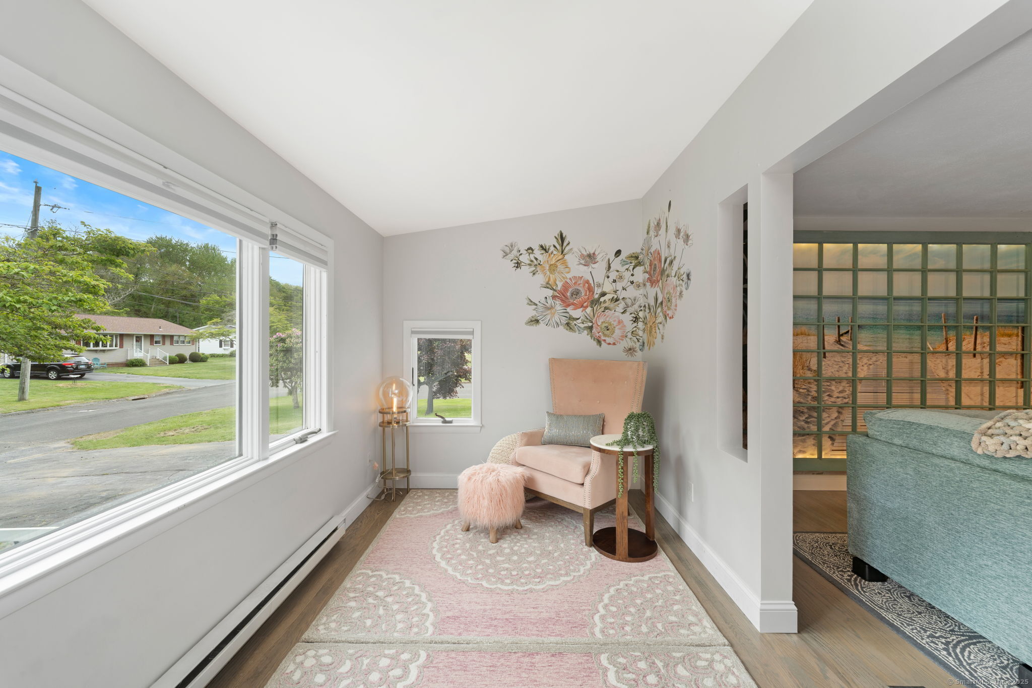6 Meadow Drive