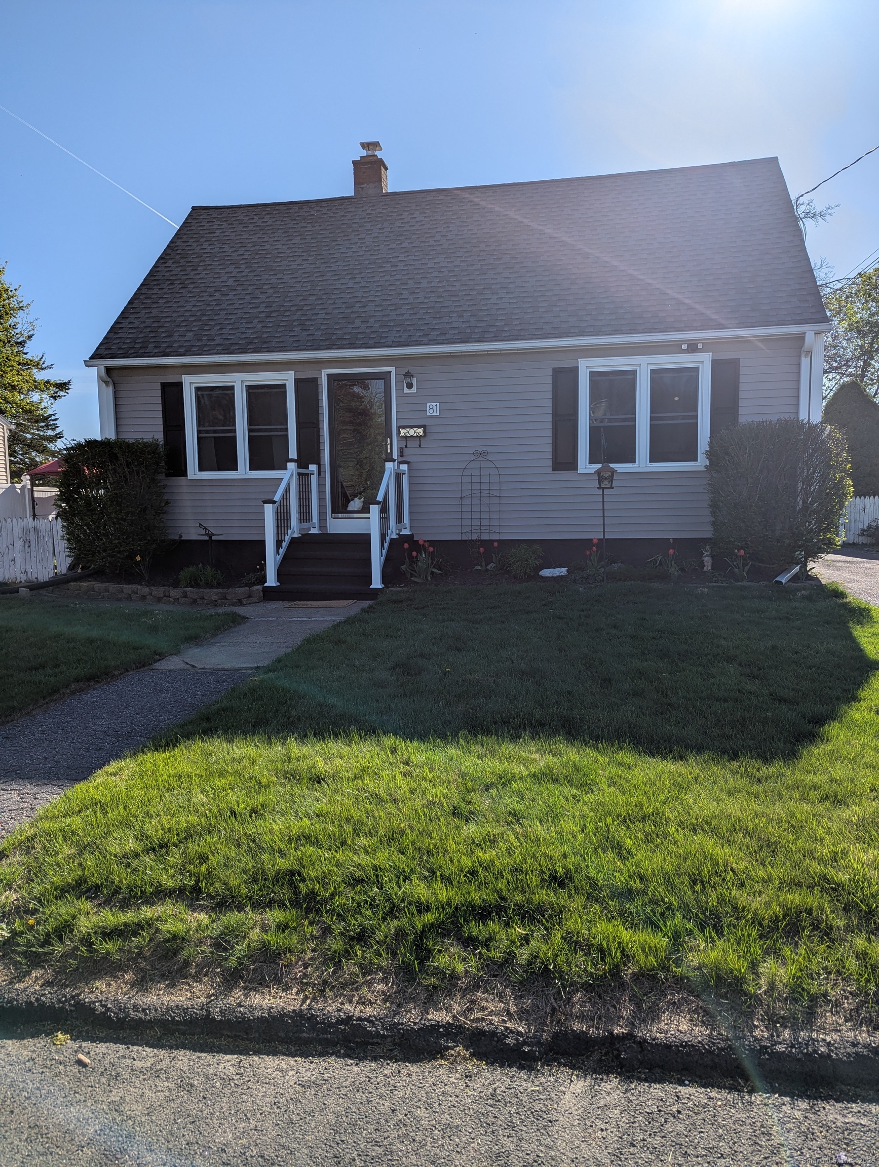 Property for Sale at Dalton Street, Watertown, Connecticut - Bedrooms: 3 
Bathrooms: 1 
Rooms: 8  - $309,900