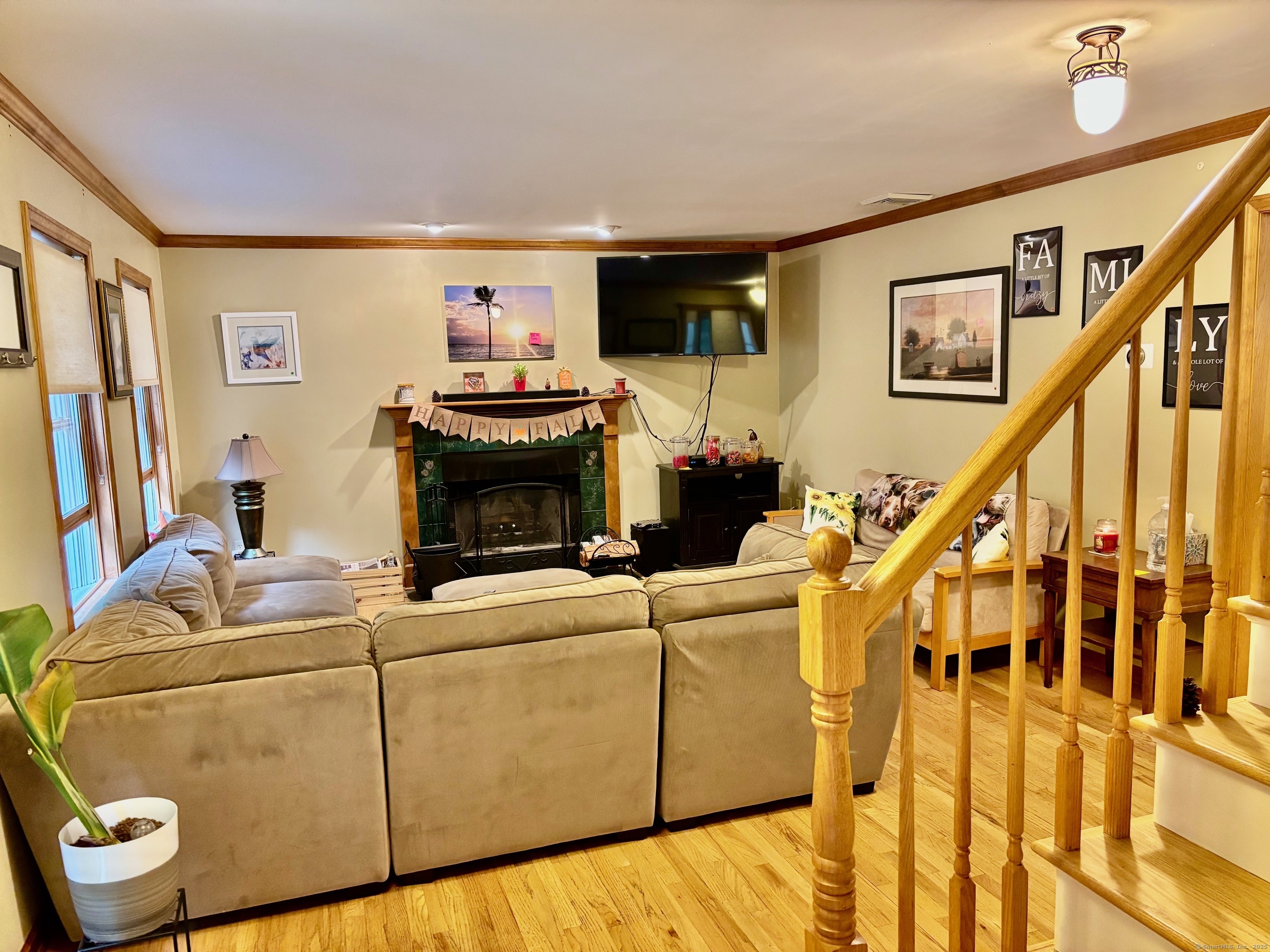 32 Hickok Avenue