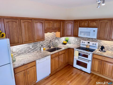 Tiny photo for 39 Denyelle Drive #39, Rocky Hill, CT 06067 (MLS # 24150687)