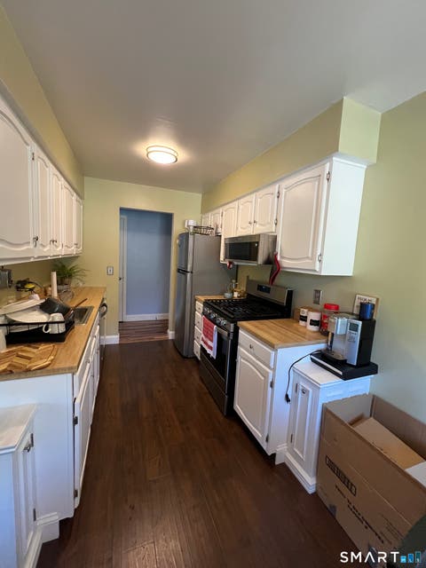 Tiny photo for 20 Teresa Place #20, Bridgeport, CT 06606 (MLS # 24201309)