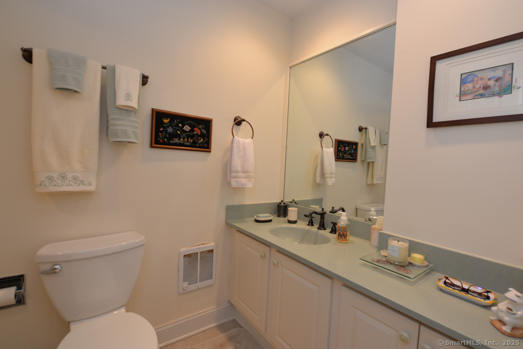 3 Heritage Village #B, Southbury, Connecticut image 17