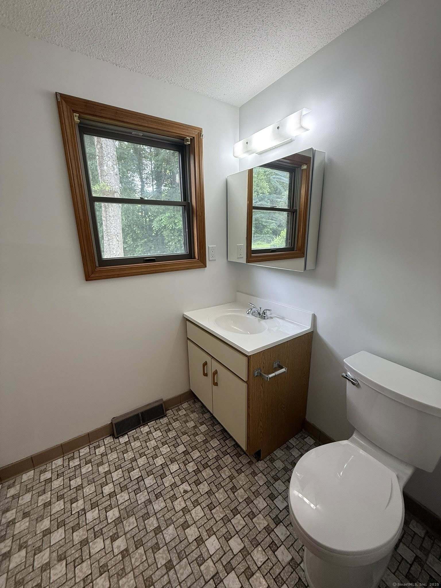 45 Brookside Village #45, Enfield, Connecticut image 16