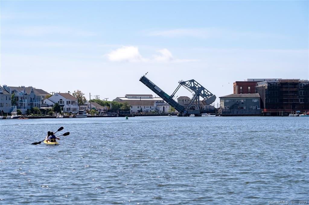 Groton, Connecticut 06355, United States, 3 Bedrooms Bedrooms, ,1 BathroomBathrooms,Residential,Pending,69256