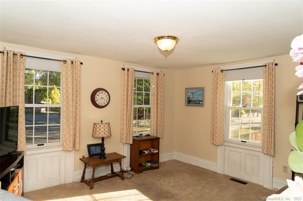 Groton, Connecticut 06355, United States, 3 Bedrooms Bedrooms, ,1 BathroomBathrooms,Residential,Pending,69256