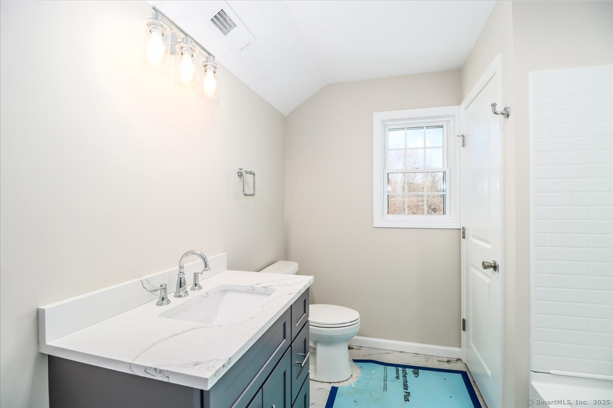 42 Plumtrees Road #10, Bethel, Connecticut image 10