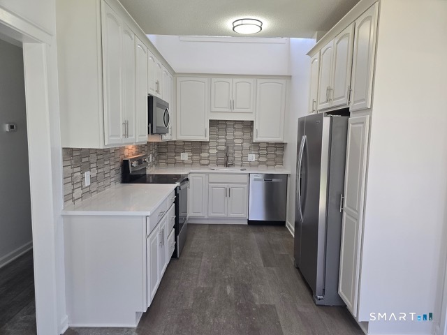 930 Heritage Village B