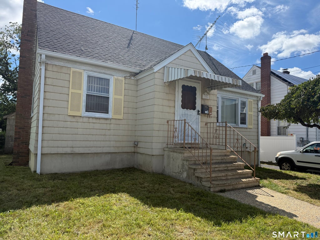 Photo of 370 Kent Avenue, Bridgeport, CT 06610 (MLS # 24201768)