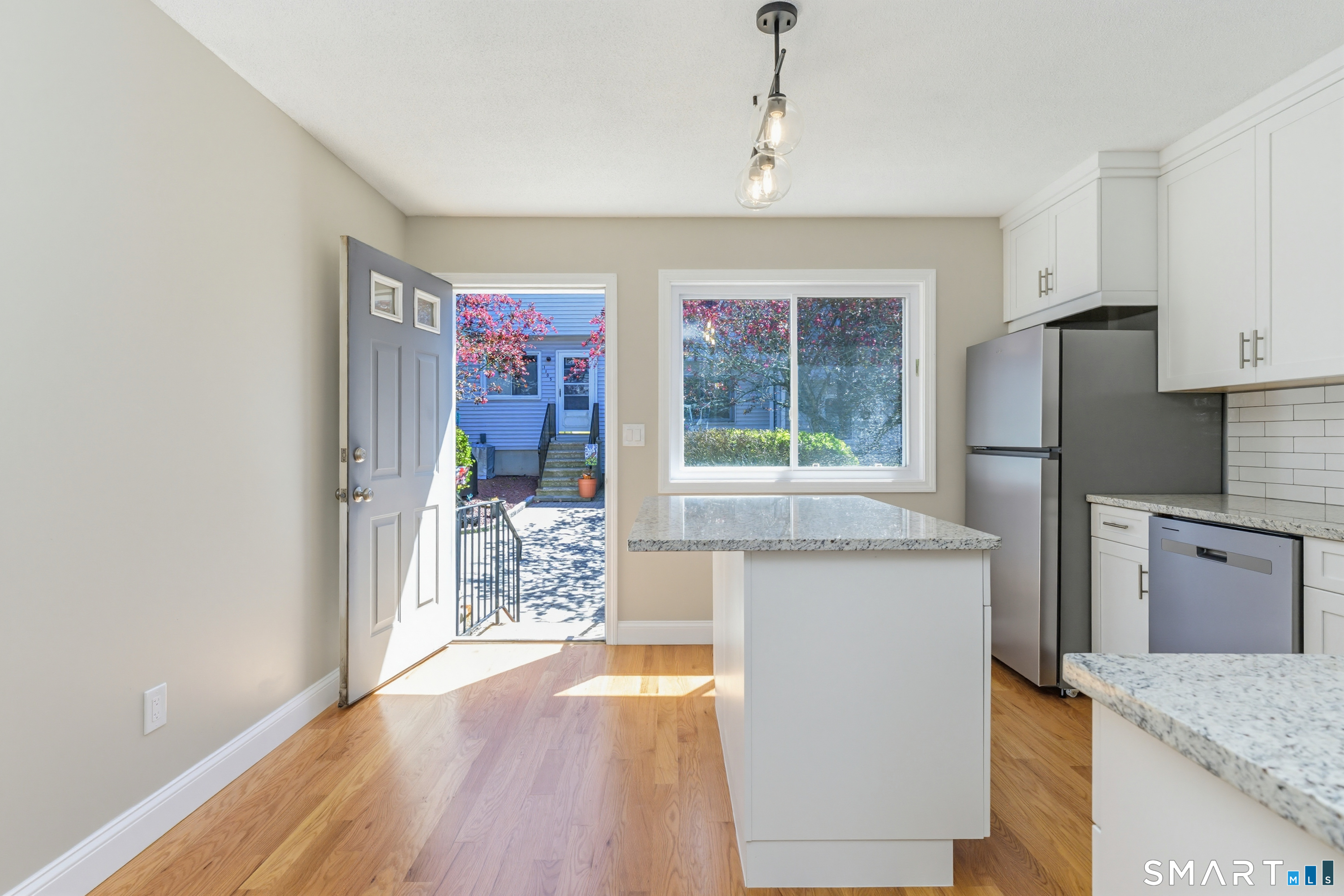 273 Derby Avenue 904