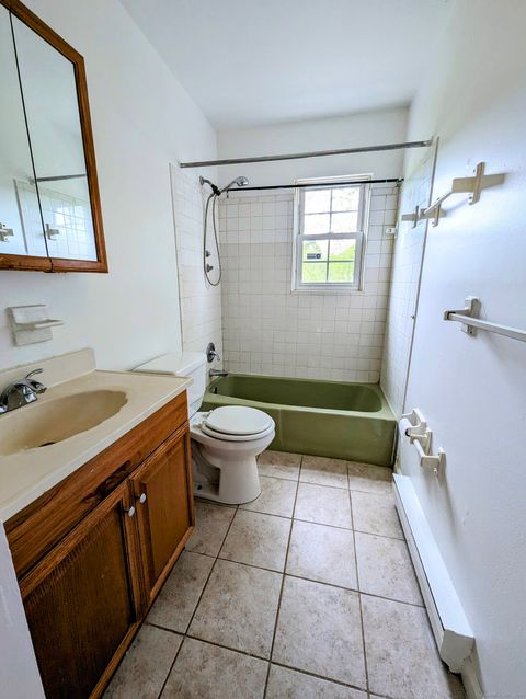 Tiny photo for 10 Scuppo Road #B6, Danbury, CT 06811 (MLS # 24135072)