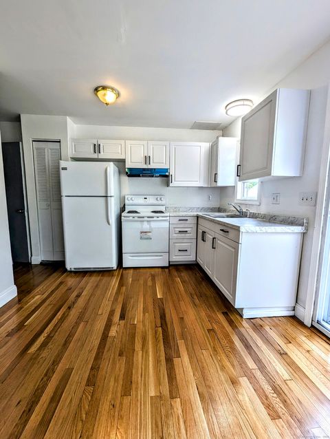 Tiny photo for 10 Scuppo Road #B6, Danbury, CT 06811 (MLS # 24135072)