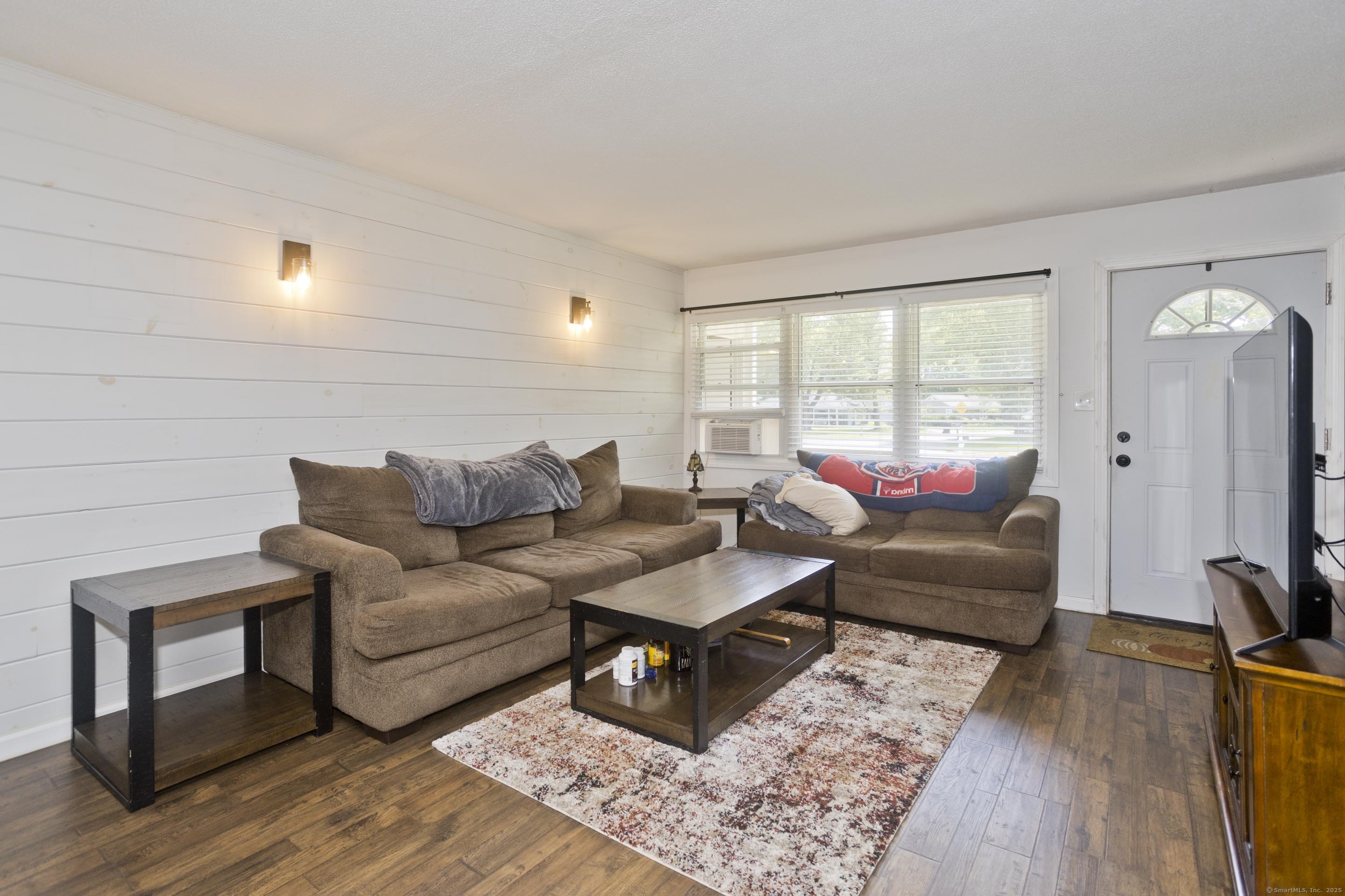6 Weymouth Drive