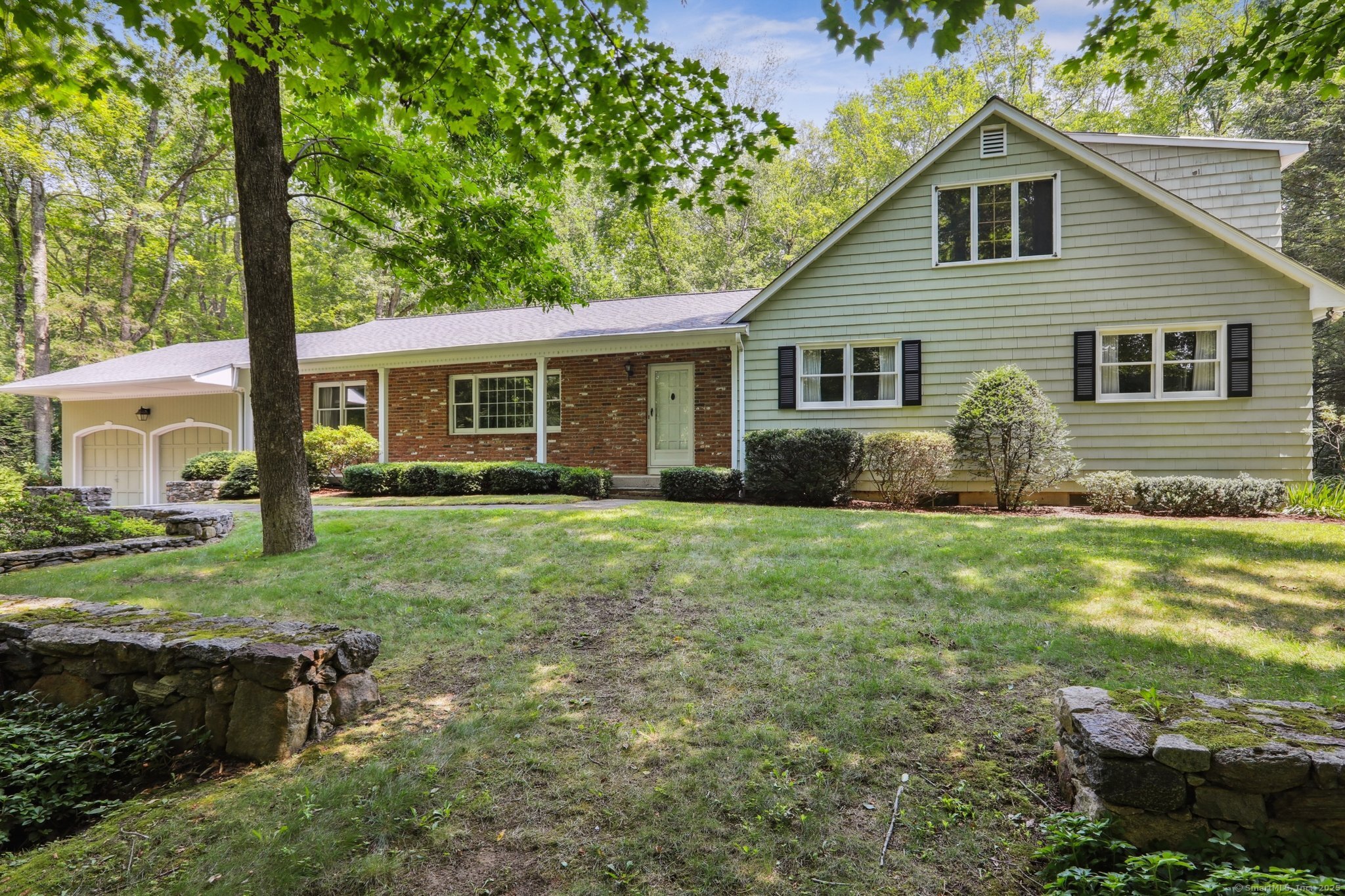 20 Winding Brook Lane