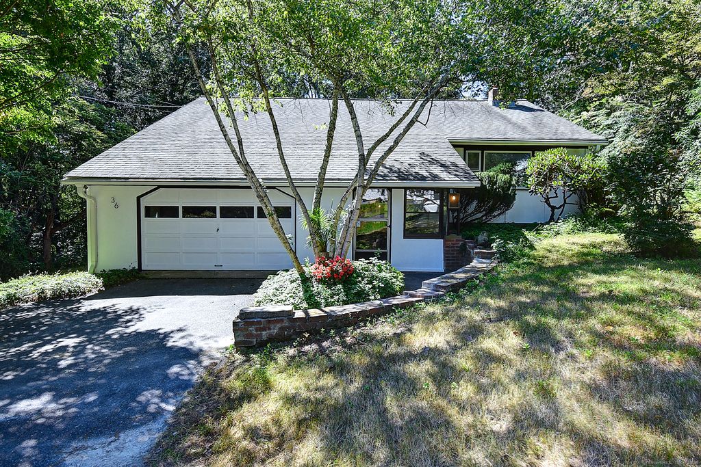 Photo of 36 Bungay Terrace, Seymour, CT 06483 (MLS # 24132734)